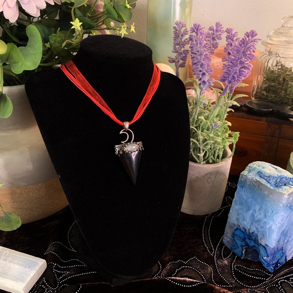 Obsidian & Labradorite Pendant  Necklace - Picture 3 of 4